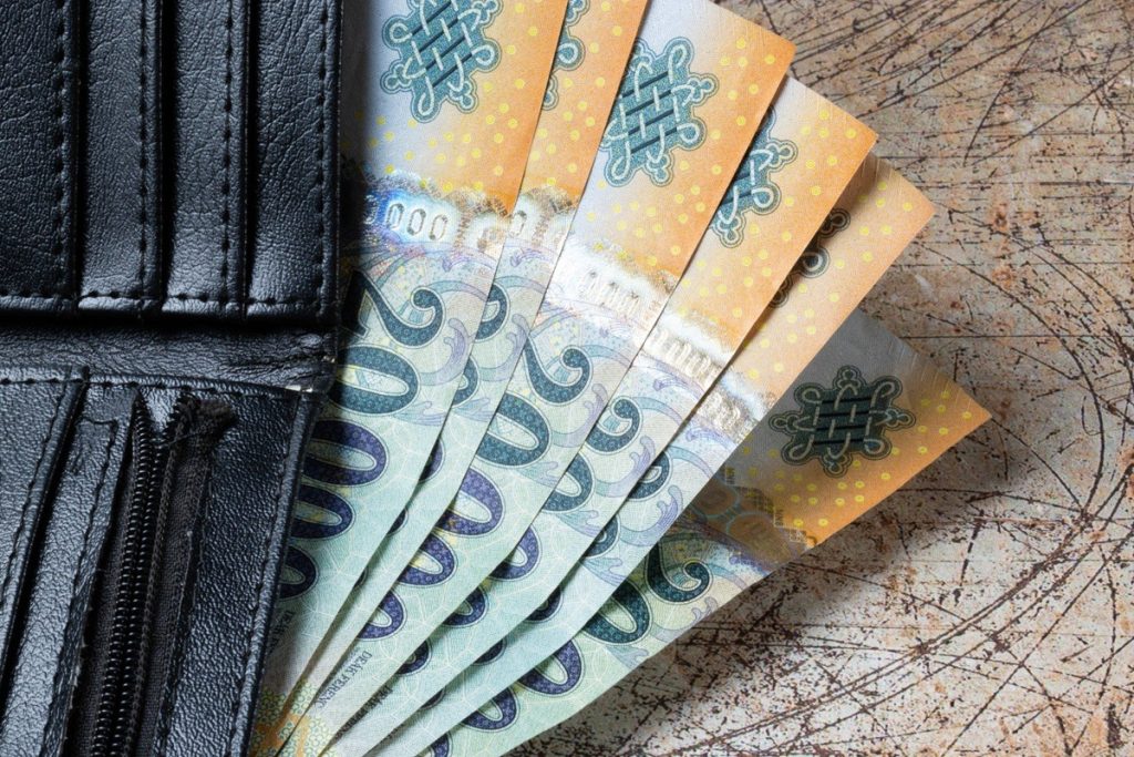 Mit jelent a pszichológia szerint a bankjegyek kisebbtől a legnagyobb felé történő rendezése a pénztárcában?